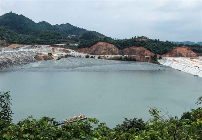 Một “núi” vi phạm ở Núi Pháo Thái Nguyên