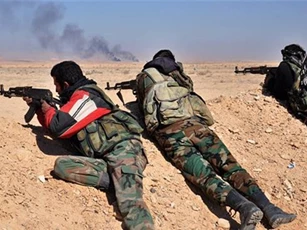 Quân đội Syria tái chiếm liền lúc 4 mỏ dầu ở Raqqa từ tay IS