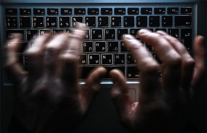 Bị tố "gắp lửa bỏ tay người" hại Qatar, UAE lập tức lên tiếng