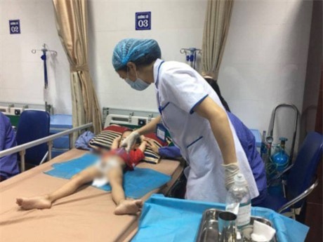 Hàng loạt trẻ mắc sùi mào gà: Nguyên nhân vì đâu?