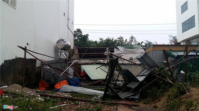 Nghệ An - Hà Tĩnh tan hoang sau cơn bão số 2