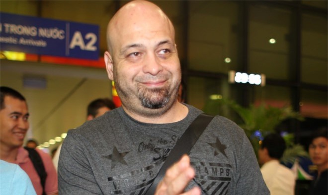 Mục đích võ sư Vịnh Xuân Flores đến Việt Nam là gì?