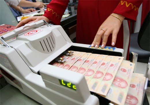Tiền ngân hàng không nên “chảy” vào các đại gia