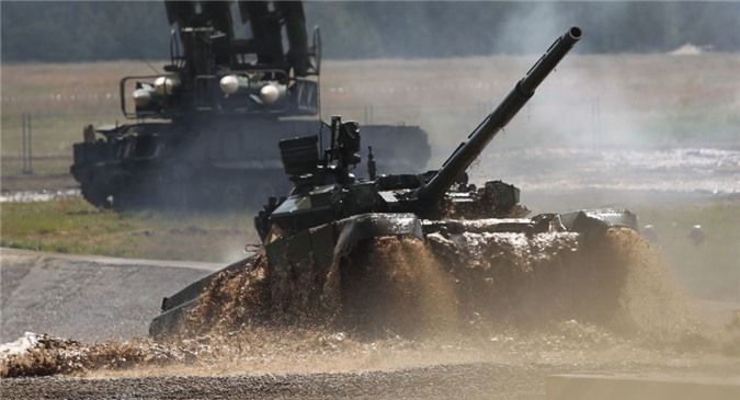 Trợ lý Putin: Nga bán lượng lớn tăng T-90 cho Iraq