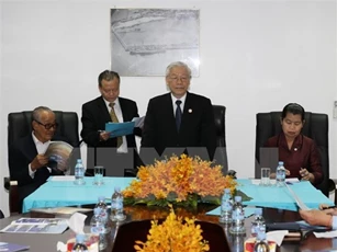 Tổng Bí thư Nguyễn Phú Trọng thăm cảng quốc tế Preah Sihanouk