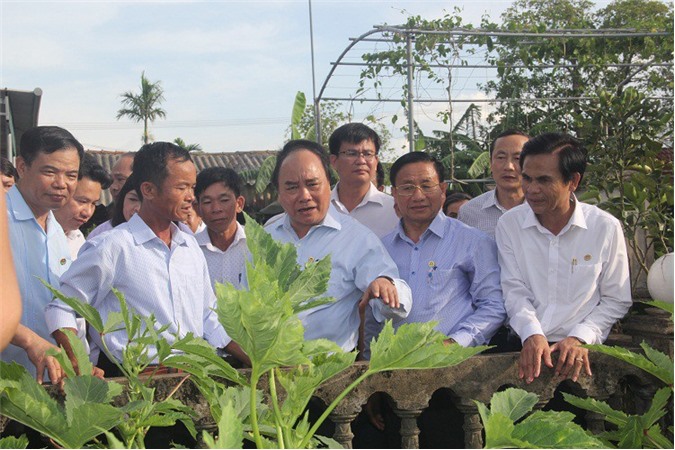 Thủ tướng Nguyễn Xuân Phúc thăm xã nông thôn mới kiểu mẫu tại Hà Tĩnh