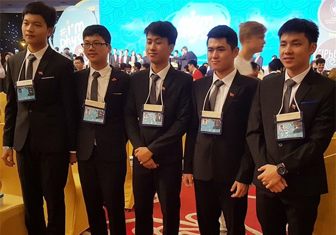 Việt Nam giành 4 huy chương vàng Olympic Vật lý quốc tế
