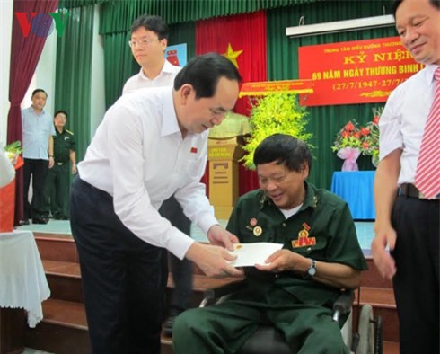 Ch&#x1EE7; t&#x1ECB;ch n&#x1B0;&#x1EDB;c Tr&#x1EA7;n &#x110;&#x1EA1;i Quang: Th&#x1EA5;m nhu&#x1EA7;n &#x111;&#x1EA1;o l&#xFD; &#x201C;U&#x1ED1;ng n&#x1B0;&#x1EDB;c nh&#x1EDB; ngu&#x1ED3;n&#x201D;