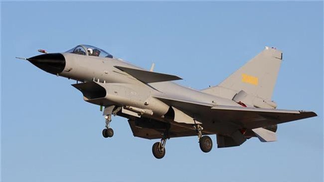 Bị 2 chiến cơ TQ chặn ở Hoa Đông, máy bay Mỹ phải đổi hướng