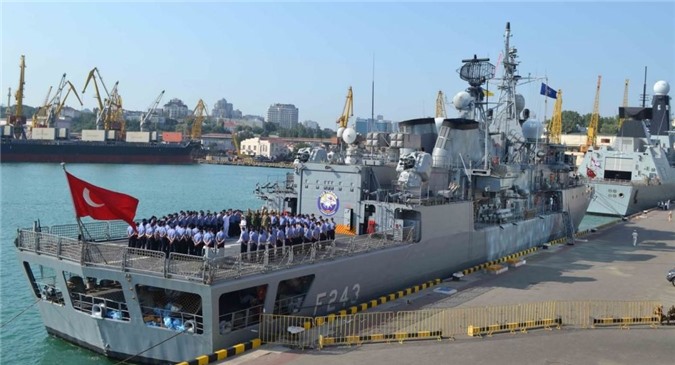 Newsweek: Hai tàu chiến của NATO sẽ cập cảng Odessa 3 ngày