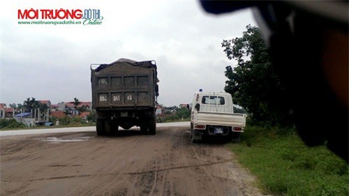 Hưng Yên: CSGT huyện Kim Động bị tố "làm ngơ" cho xe quá tải vô tư hoạt động