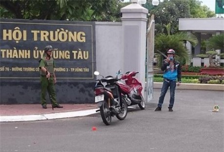 Đối tượng ném bom xăng vào Hội trường Thành ủy Vũng Tàu bị trầm cảm