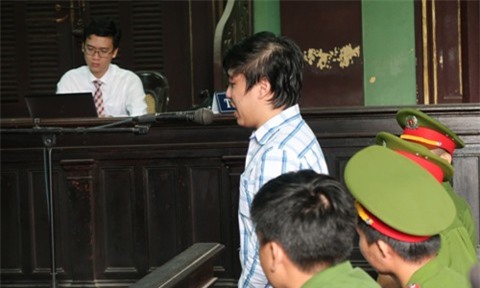 Lĩnh án tử, kẻ giết vợ con trưởng ban dân vận huyện gào khóc 