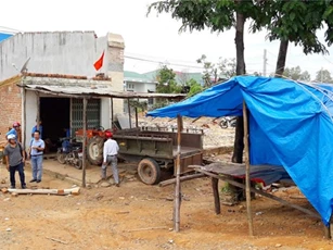 Bức xúc về giá đất đền bù, người đàn ông truy sát thanh tra giao thông