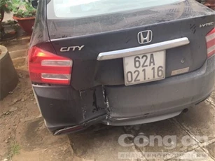 Người đàn ông Trung Quốc trộm ôtô của nhà báo ở miền Tây