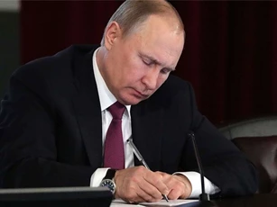 Putin ký luật triển khai không quân Nga tới Syria