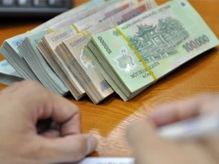 Chưa tìm được tiếng nói chung về mức tăng lương tối thiểu