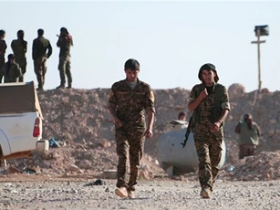 Tiết lộ số lượng tay súng IS cố thủ ở Raqqa - Syria