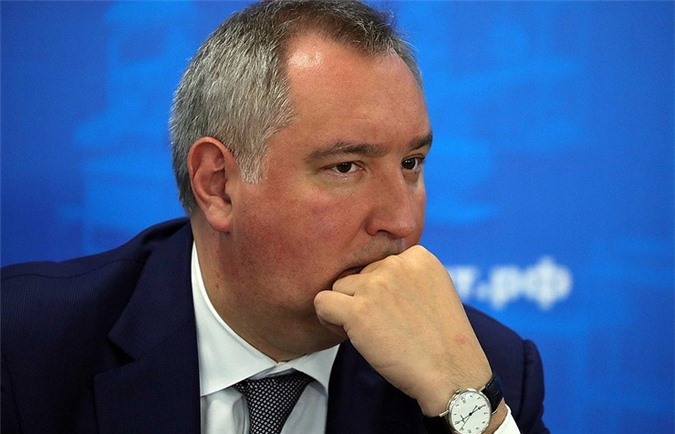 Nga - Romania căng thẳng vụ "cấm cửa" máy bay chở Phó Thủ tướng Rogozin 