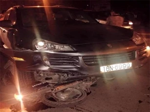 Điều tra vụ siêu xe Porsche tông 4 xe máy ở Hải Phòng