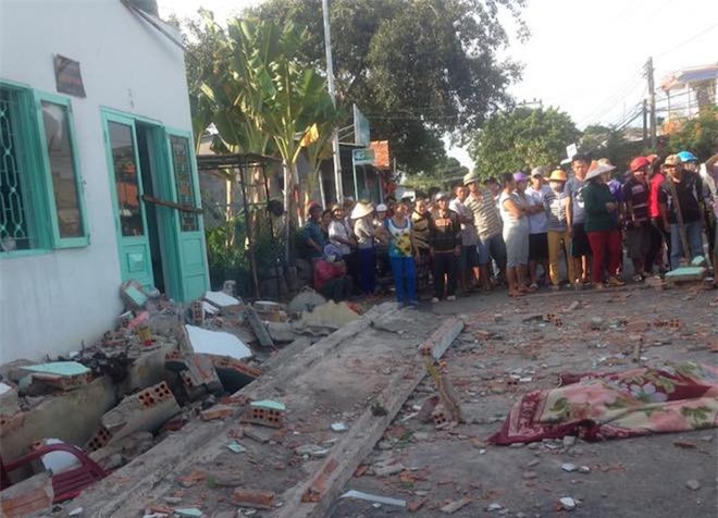 Hãi hùng lời kể vụ sập mái hiên, 3 phụ nữ chết thảm