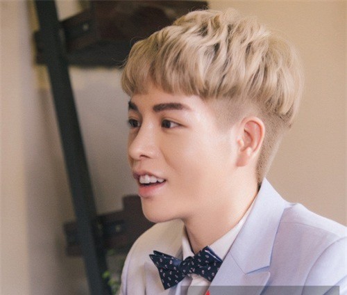 Hình ảnh mới nhất sau phẫu thuật thẩm mỹ của Đức Phúc  