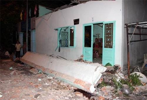 Sập mái hiên bê tông ở Vũng Tàu: Bé trai 3 tuổi đã tử vong