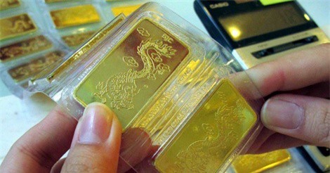 Vàng tiếp tục mất giá