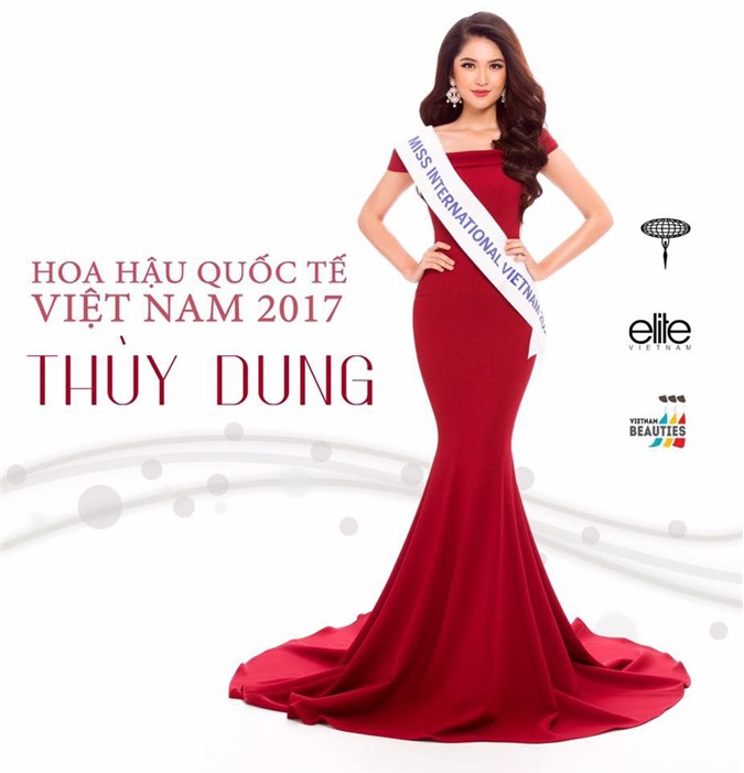 &#xC1; h&#x1EAD;u Thu&#x1EF3; Dung ch&#xED;nh th&#x1EE9;c &#x111;&#x1EA1;i di&#x1EC7;n n&#x1B0;&#x1EDB;c nh&#xE0; tham gia Hoa h&#x1EAD;u Qu&#x1ED1;c t&#x1EBF; 2017