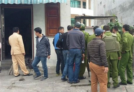 Nam thanh niên đánh 3 công an xã khi đang lấy lời khai