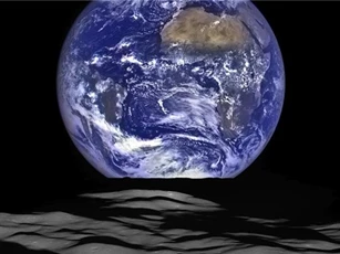 NASA tìm vệ sĩ chống người ngoài hành tinh với mức lương 4,4 tỷ/năm