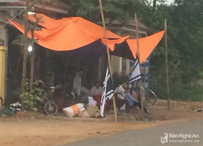 Người đàn ông chết bất thường trong căn nhà khóa trái