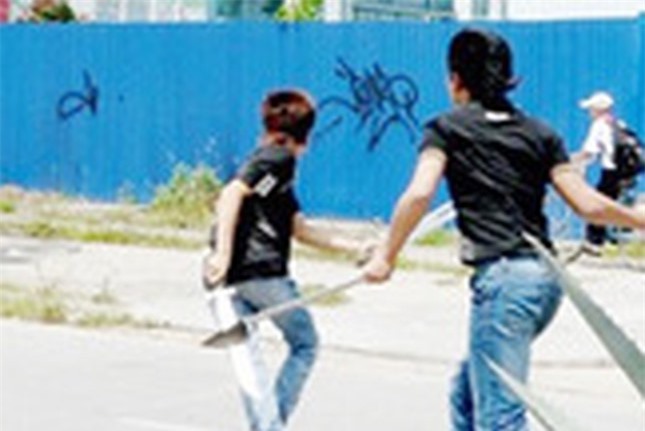 Mượn dụng cụ sử dụng ma túy bất thành, 1 thanh niên bị đâm chết