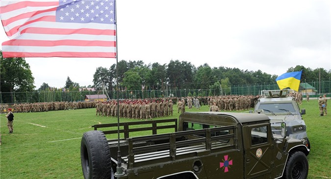 "NATO và Mỹ từ lâu đã tiến hành cung cấp vũ khí trái phép cho Ukraine"