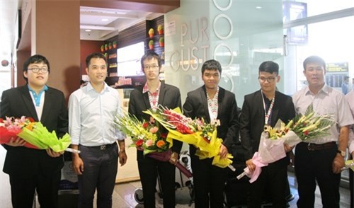 Đoàn Olympic Tin học quốc tế mang tin chiến thắng trở về