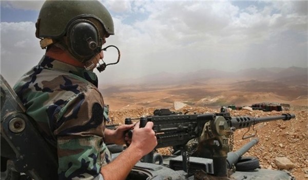 Quân đội Lebanon đánh sập tuyến phòng thủ IS ở biên giới Syria