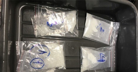 Bắt người phụ nữ vận chuyển ma túy qua đường hàng không