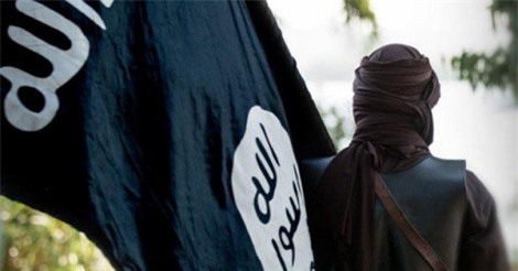 Syria: Dân thường nổi dậy dữ dội ở Đông Deir Ezzur, IS chạy tán loạn