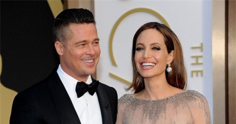 Angelina Jolie và Brad Pitt hoãn thủ tục ly hôn, có thể hàn gắn
