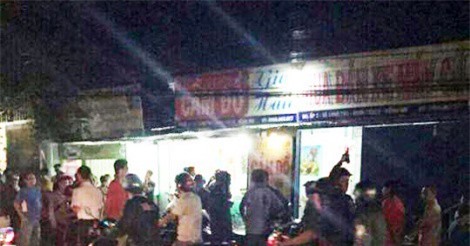 Chủ tiệm cầm đồ đau đớn nhìn vợ tử vong với nhiều vết đâm