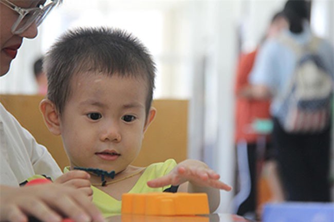 Bé trai bị bỏ rơi ở bệnh viện Từ Dũ: Người mẹ bỏ con nói gì?