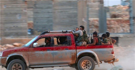 Syria đánh mạnh ở Homs và Hama, IS rút khỏi miền Trung