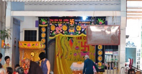 Nữ sinh bị bắn tử vong ở Đồng Nai: Nghẹn ngào tang lễ nạn nhân