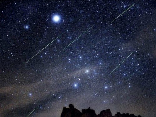 Việt Nam đón mưa sao băng đẹp nhất năm vào đêm nay 