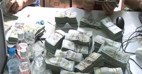 Lạng Sơn: Bắt đối tượng vận chuyển 1 triệu USD qua biên giới 