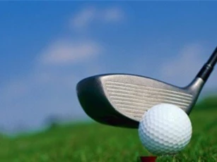 Có bị phạt khi gió làm di chuyển bóng?