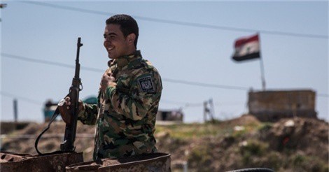 Nhắm đánh lính Syria ở Damascus, khủng bố mất cả người lẫn của