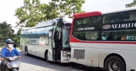 Xe khách mất phanh trên đèo Bảo Lộc, 80 hành khách may mắn thoát nạn