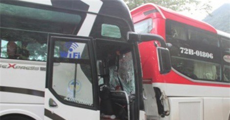 Xe khách tông nhau trên đèo Bảo Lộc: Thông tin bất ngờ 