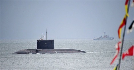 Hải quân Nga được "tăng lực" bằng hai tàu ngầm tối tân